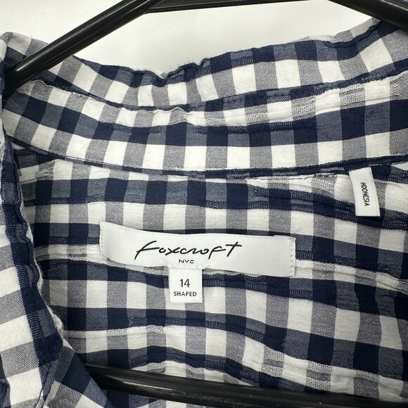 Foxcroft Women's Navy Blue Plaid Button down shirt size 14 Shaped - Picture 2 of 6